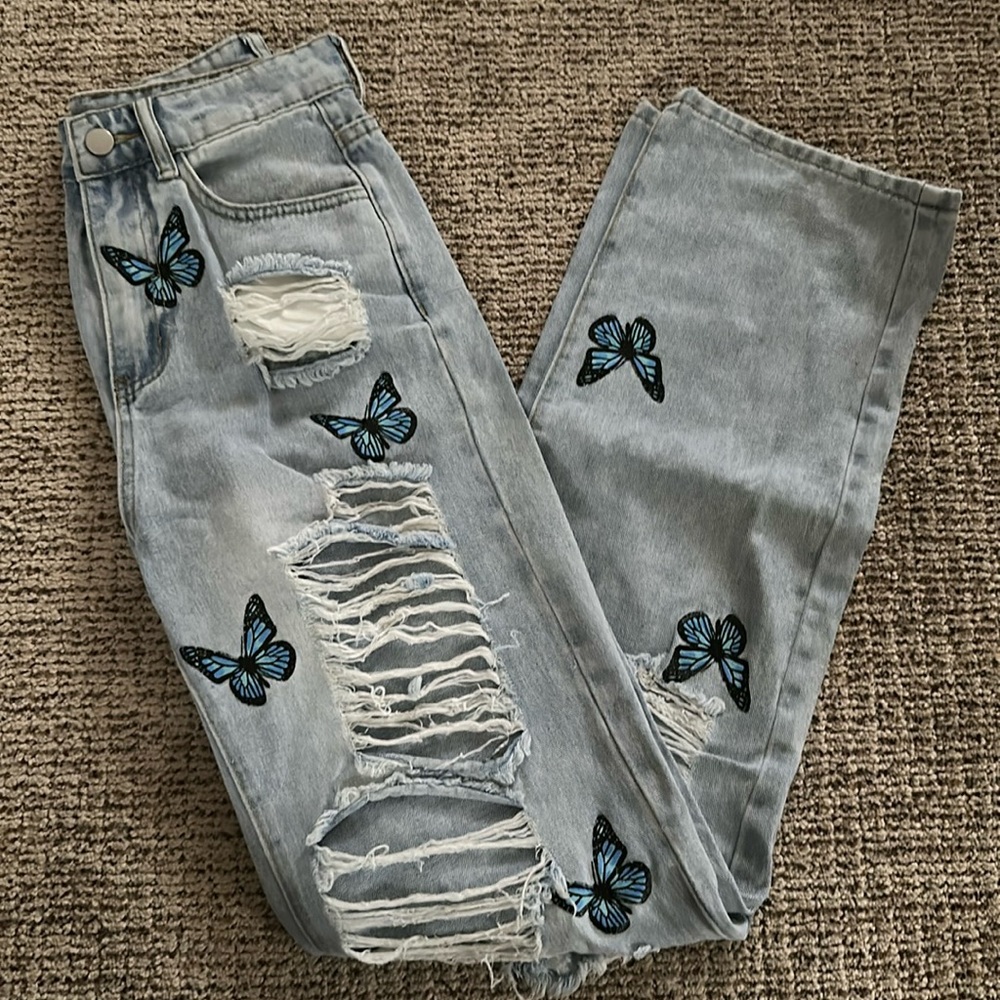 Butterfly Distressed Boyfriend Jeans (XS/2)